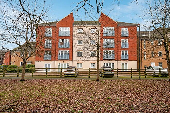2 Bedroom Flat For Sale In Whistle Road, Mangotsfield, BS16