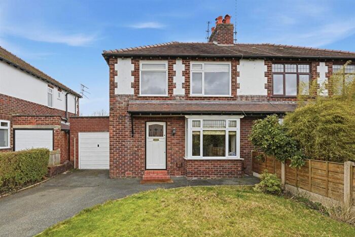 3 Bedroom Semi Detached House For Sale In Gawsworth Road, Macclesfield, SK11