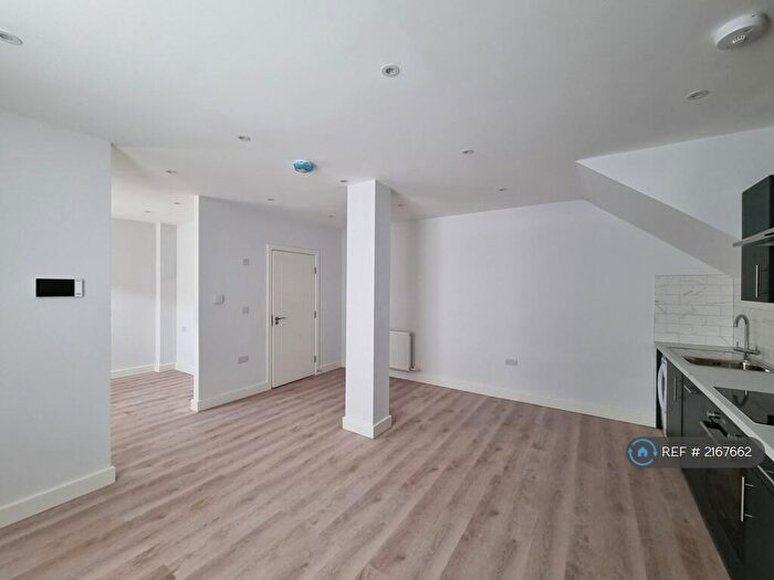 1 Bedroom Flat To Rent In Eltham High Street, London, SE9