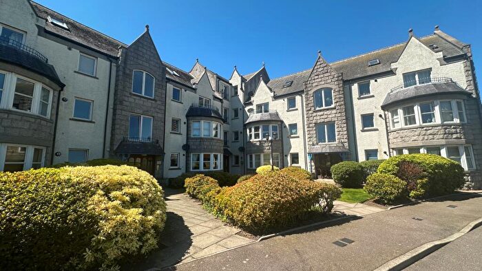 2 Bedroom Flat To Rent In Cuparstone Place, Great Western Road, The City Centre, Aberdeen, AB10