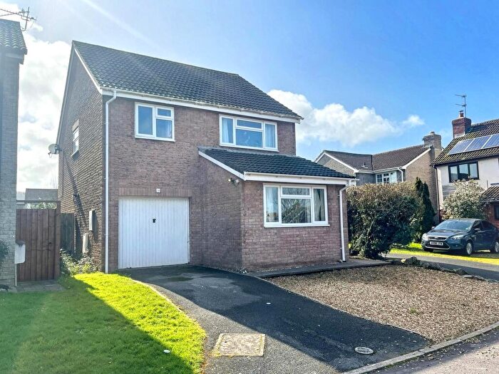 4 Bedroom Detached House For Sale In Broadoak Road, Langford, Bristol., BS40