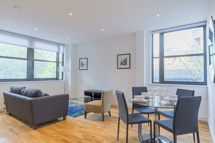 1 Bedroom Flat To Rent In Scimitar House, Eastern Road, Romford, Essex, RM1