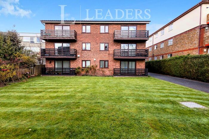 2 Bedroom Flat To Rent In The Avenue, Beckenham, BR3