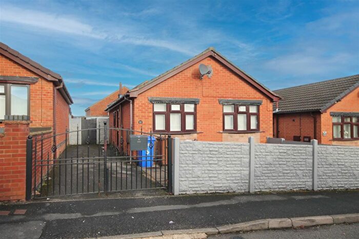 3 Bedroom Detached Bungalow To Rent In Wesley Street, Ilkeston, DE7