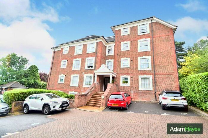 1 Bedroom Flat To Rent In Woodside Grange Road, Woodside Park, N12