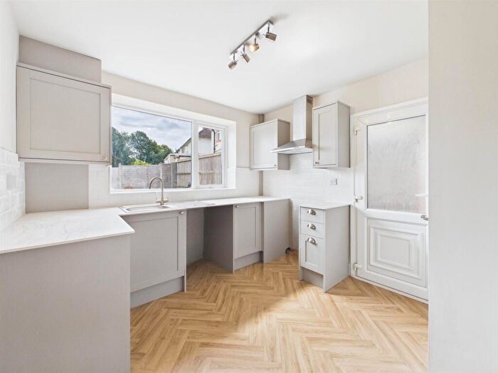 4 Bedroom End Of Terrace House To Rent In Browning Road, Loughborough, LE11