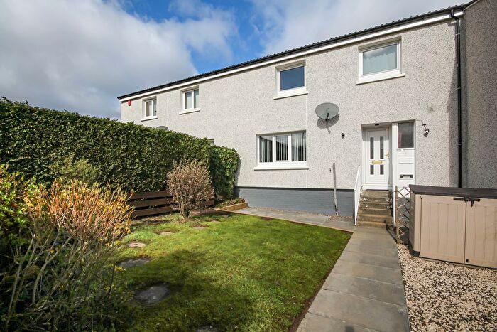 3 Bedroom Terraced House To Rent In Quentin Rise, Dedridge, EH54
