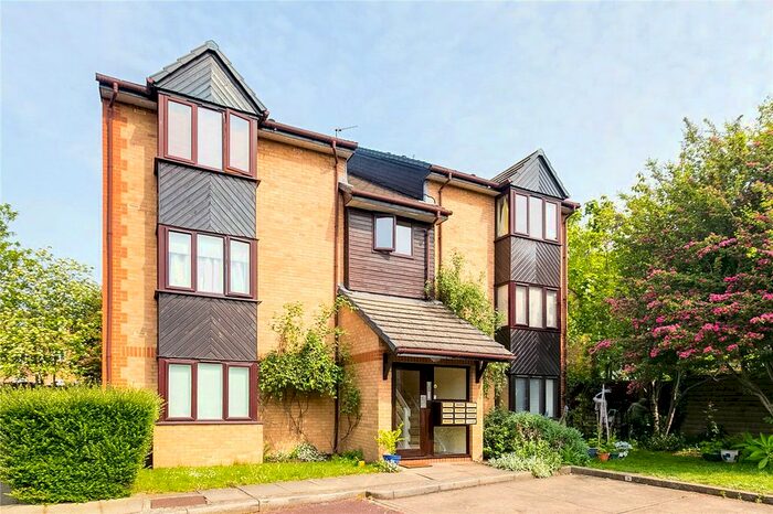 Studio To Rent In Beaulieu Place, Chiswick, W4