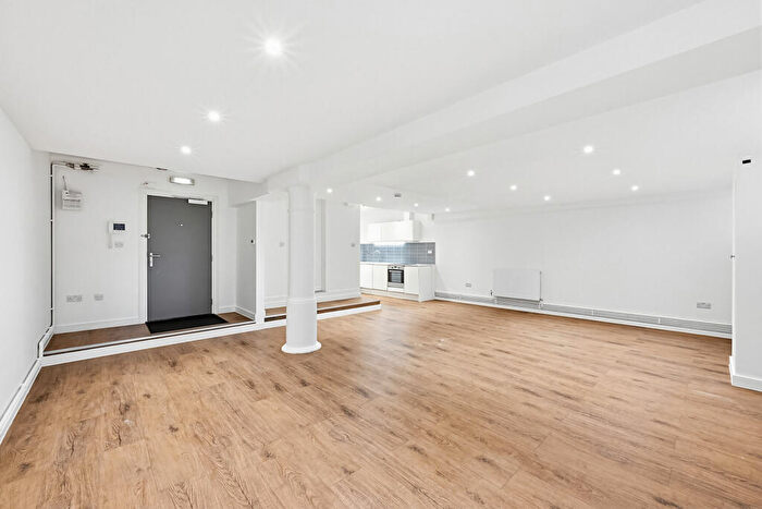 Apartment To Rent In Springfield House Lofts, Dalston London, E8
