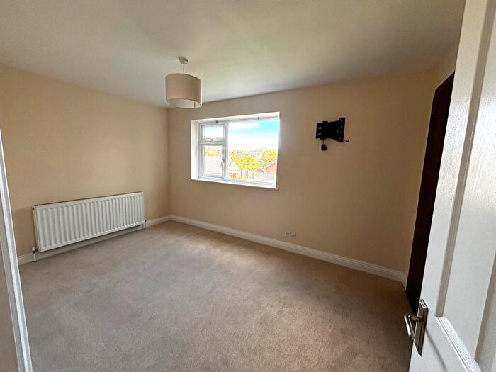 2 Bedroom Apartment To Rent In Douglas Gardens, Berkhamsted, HP4