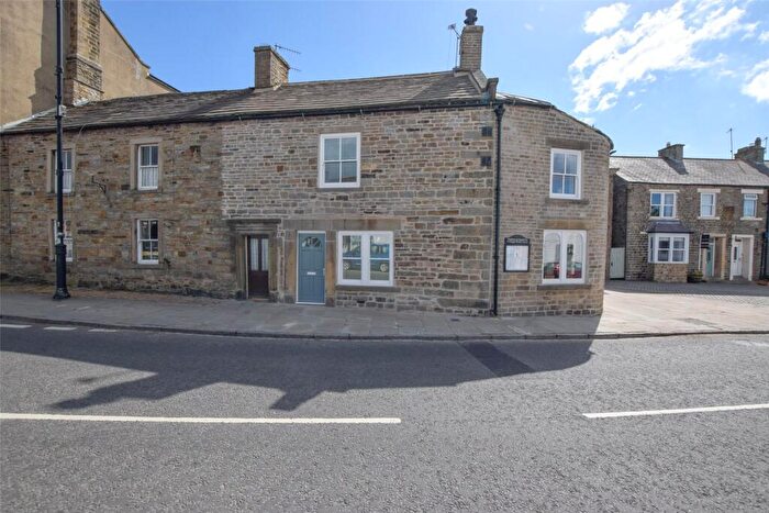 2 Bedroom Flat To Rent In Market Place, Middleton-in-Teesdale, Barnard Castle, County Durham, DL12