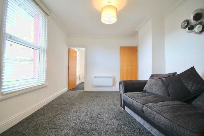 1 Bedroom Flat To Rent In Guildford Road, Portsmouth, PO1