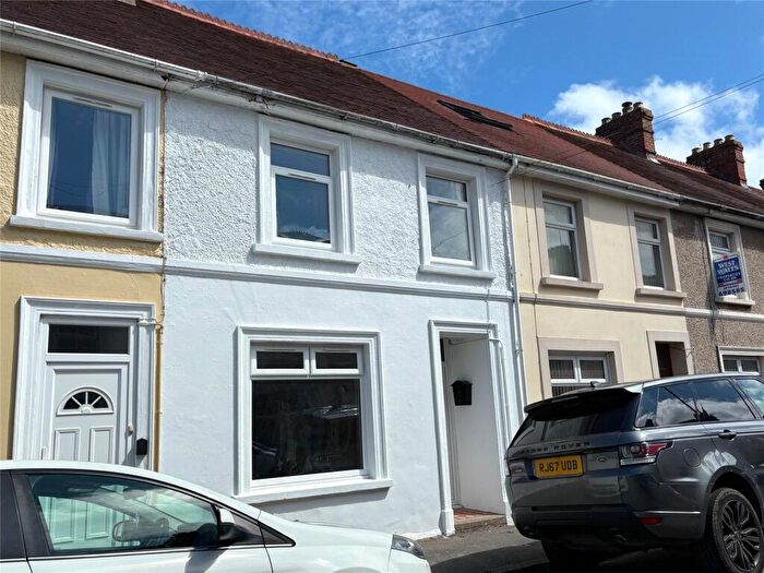 3 Bedroom Terraced House For Sale In St. Peters Road, Milford Haven, Pembrokeshire, SA73