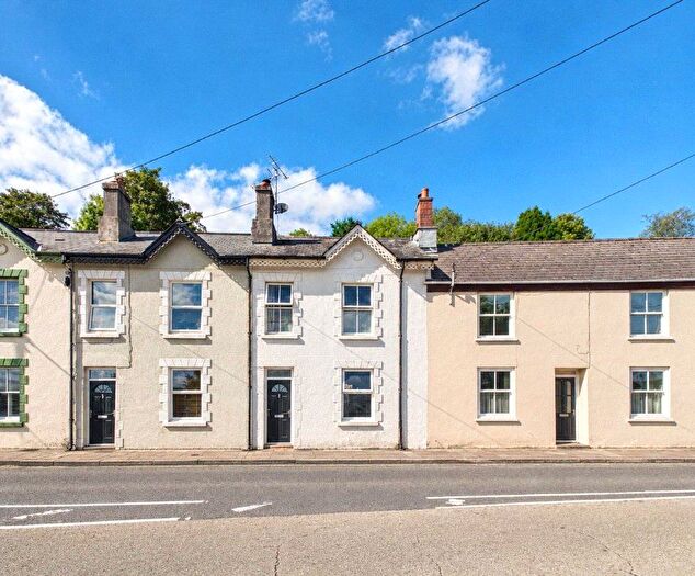 3 Bedroom Terraced House For Sale In West Street, Tavistock, Devon, PL19