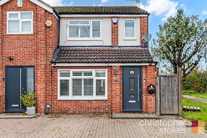 3 Bedroom End Terrace House For Sale In Herongate Road, Cheshunt, Hertfordshire, EN8
