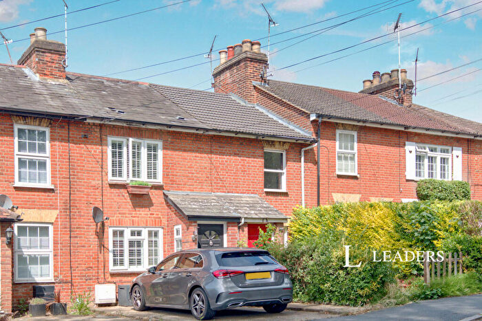 2 Bedroom Terraced House To Rent In Crescent Road, Warley, CM14
