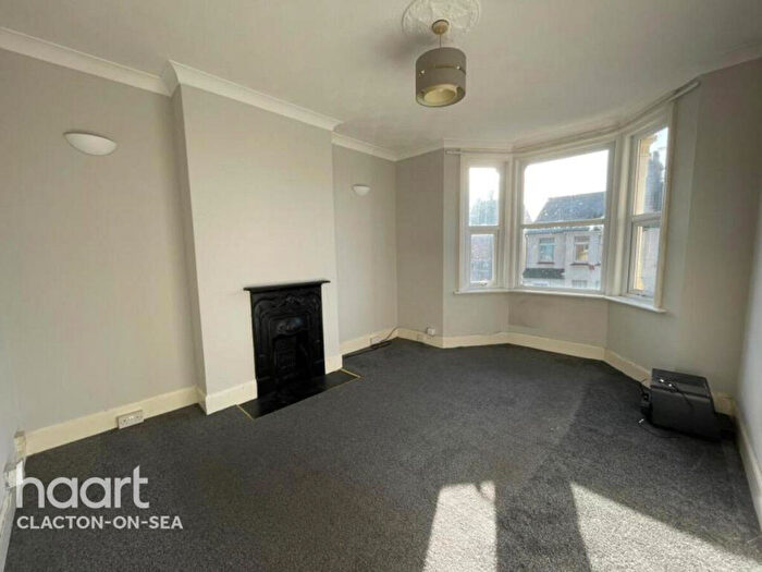 2 Bedroom Flat To Rent In St Osyth Road, Clacton - On -sea, CO15