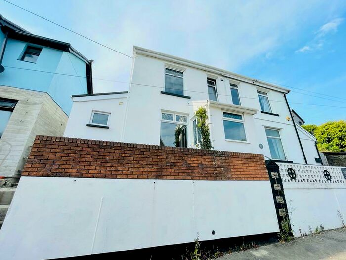 3 Bedroom Semi-Detached House To Rent In Spencer Place, Treharris, CF46