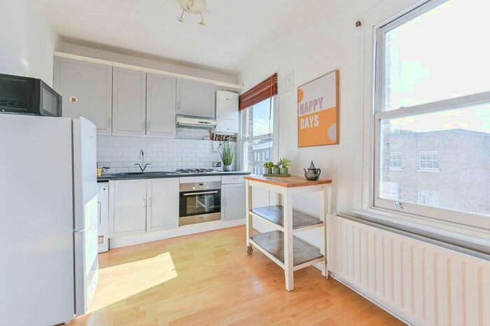 1 Bedroom Flat To Rent In Stockwell Green, Brixton, London, SW9