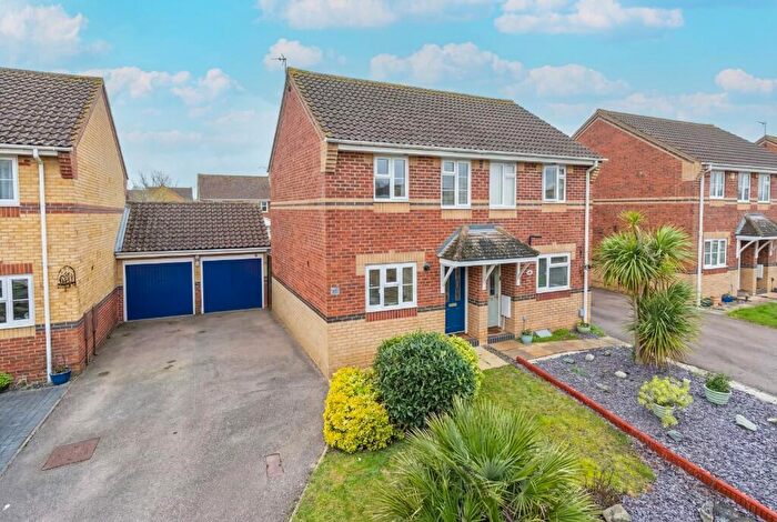 2 Bedroom Semi Detached House For Sale In Augustus Gate, Stevenage, Hertfordshire, SG2