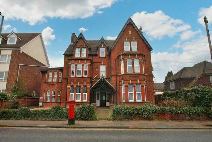 1 Bedroom Flat To Rent In Shakespeare Road, Bedford, Bedfordshire, MK40