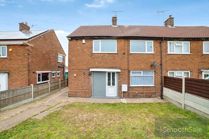 3 Bedroom Semi-Detached House For Sale In The Oval, Sutton-In-Ashfield, NG17