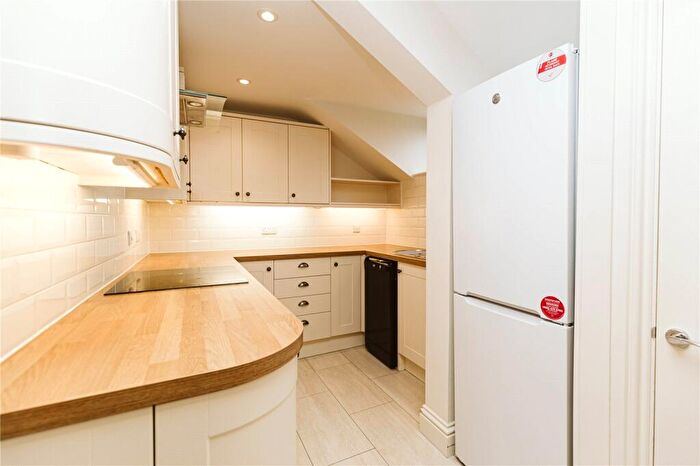 2 Bedroom Apartment To Rent In Apsley Villas, Kingsdown Parade, Bristol, BS6