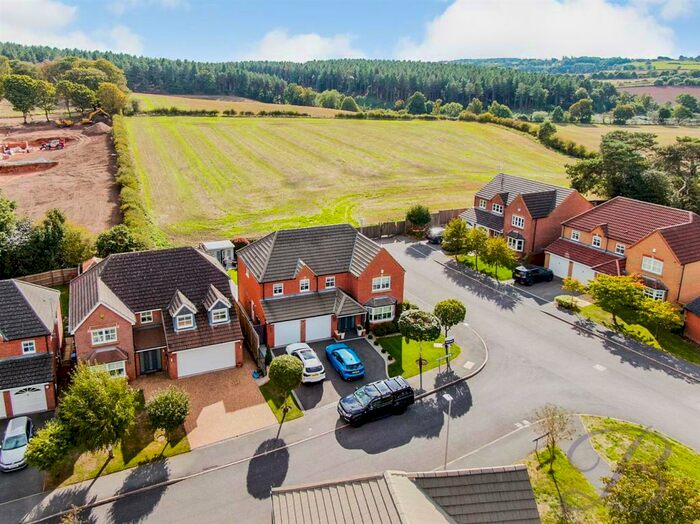 5 Bedroom Detached House For Sale In Mayflower Court, High Oakham, Mansfield, NG18