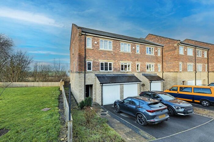 4 Bedroom House For Sale In Horsforde View, Leeds, West Yorkshire, LS13