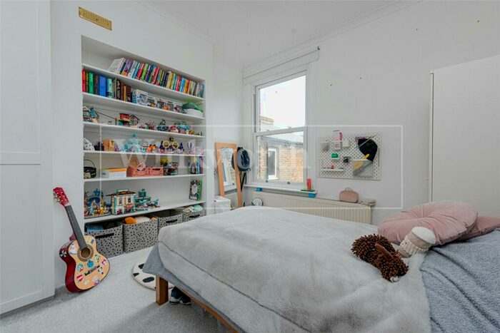 2 Bedroom Apartment To Rent In Ashburnham Road, Kensal Green, London, NW10