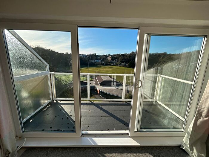 2 Bedroom Flat To Rent In Langland Road, Swansea, SA3