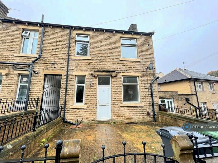 2 Bedroom Terraced House To Rent In Mount Street, Lockwood, Huddersfield, HD1