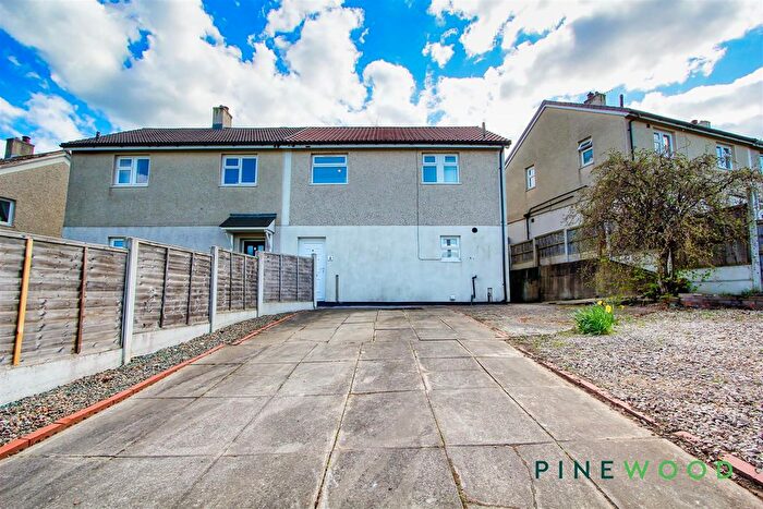 3 Bedroom Semi-Detached House To Rent In Oxford Close, Brimington, Chesterfield, Derbyshire, S43