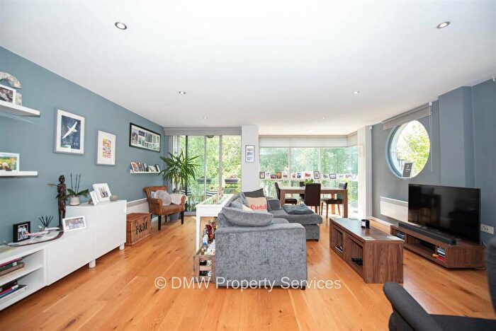 2 Bedroom Apartment To Rent In Cranmer Street, Nottingham, NG3