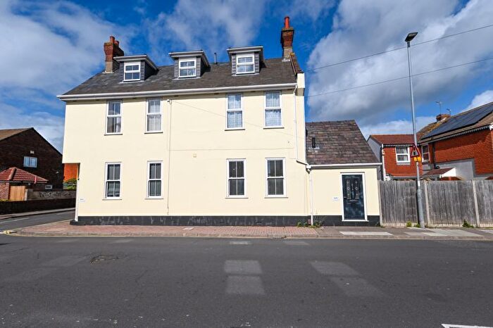 1 Bedroom Flat To Rent In St. Marys Road, Portsmouth, PO1