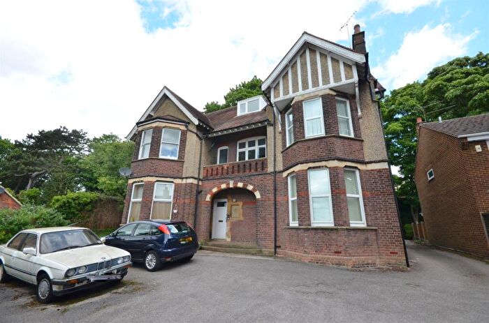 1 Bedroom Apartment To Rent In Albany Grove, Hart Hill Lane, Luton, LU2