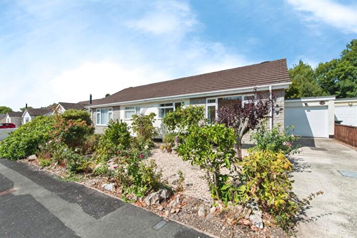 2 Bedroom Semi-Detached Bungalow For Sale In Willhayes Park, Axminster, EX13