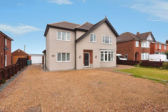 4 Bedroom Detached House For Sale In Eastwood Road, Lincolnshire, PE21