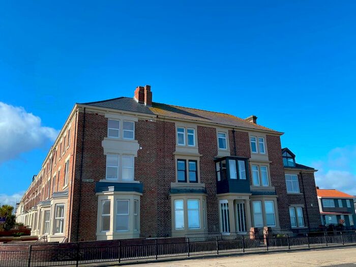2 Bedroom Flat To Rent In Grand Parade, Tynemouth, North Shields, NE30