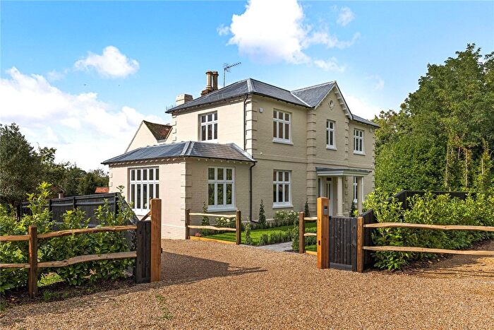 5 Bedroom Detached House To Rent In Potters Lane, Send, GU23