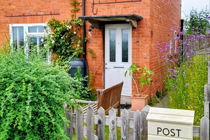 3 Bedroom Semi-Detached House For Sale In Pilton Road, Shepton Mallet, BA4