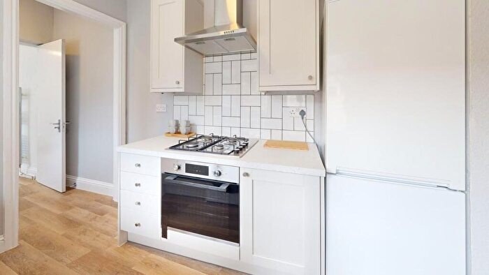 4 Bedroom House To Rent In Biddlestone Road, NE6