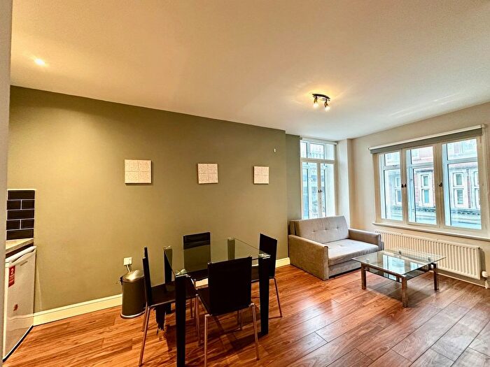 1 Bedroom Flat To Rent In Warren Court, Euston Road, London, NW1