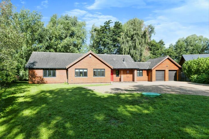 5 Bedroom Detached House For Sale In Abbey Lakes Close, Pentney, King's Lynn, Norfolk, PE32