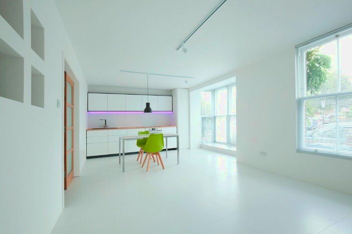 2 Bedroom Maisonette To Rent In Silvester Road, East Dulwich, London SE22