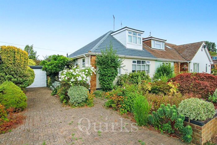 4 Bedroom Semi-Detached Bungalow For Sale In Bootham Road, Billericay, CM12