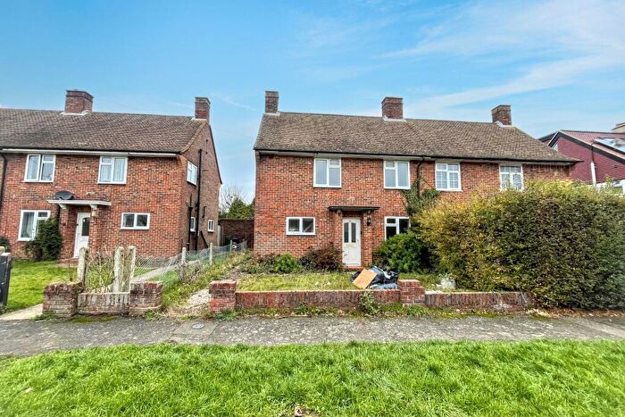 3 Bedroom Semi-Detached House For Sale In Kingscroft Road, Banstead, Surrey, SM7