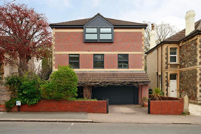 4 Bedroom Detached House For Sale In Cranbrook Road, Bristol, BS6