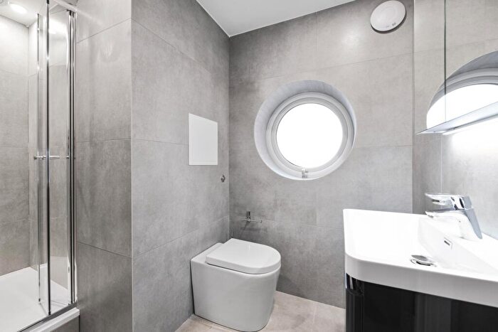 3 Bedroom Flat To Rent In Boydell Court, St Johns Wood Park, London, NW8