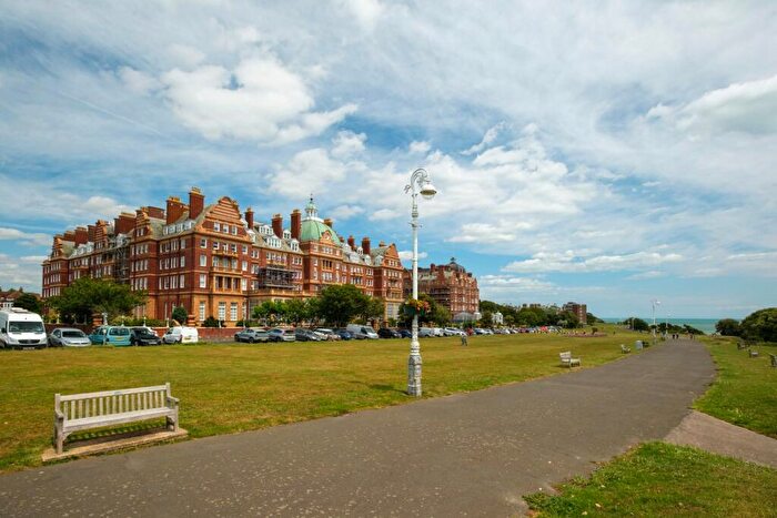 2 Bedroom Apartment For Sale In The Metropole, The Leas, Folkestone, CT20